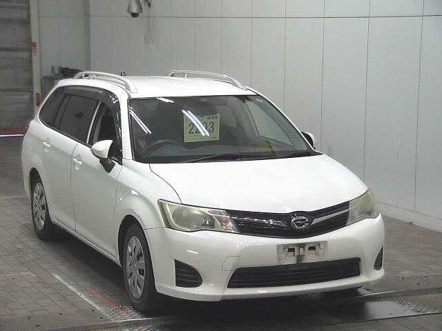 2293 Toyota Corolla fielder NZE161G 2012 г. (JU Fukushima)